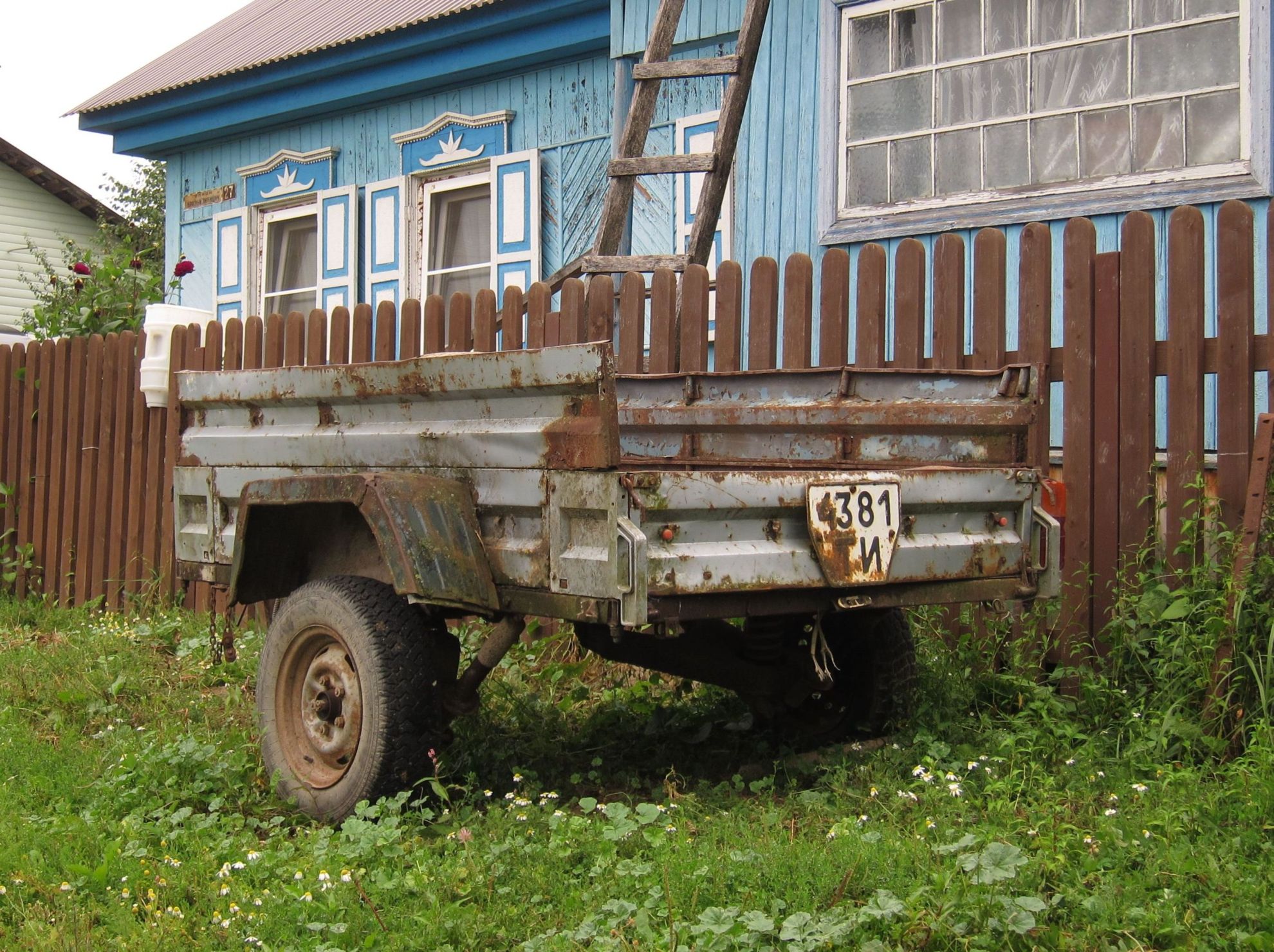 4381 ТИ, Kurganmashzavod (KMZ) 8136 