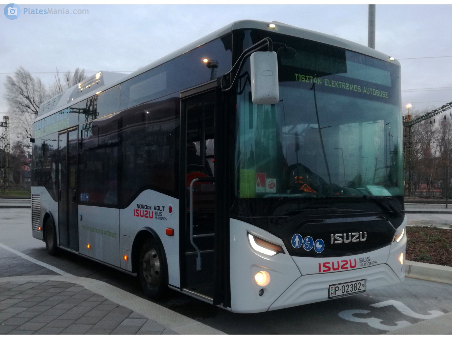 P-02382 20, Isuzu Novociti Volt 