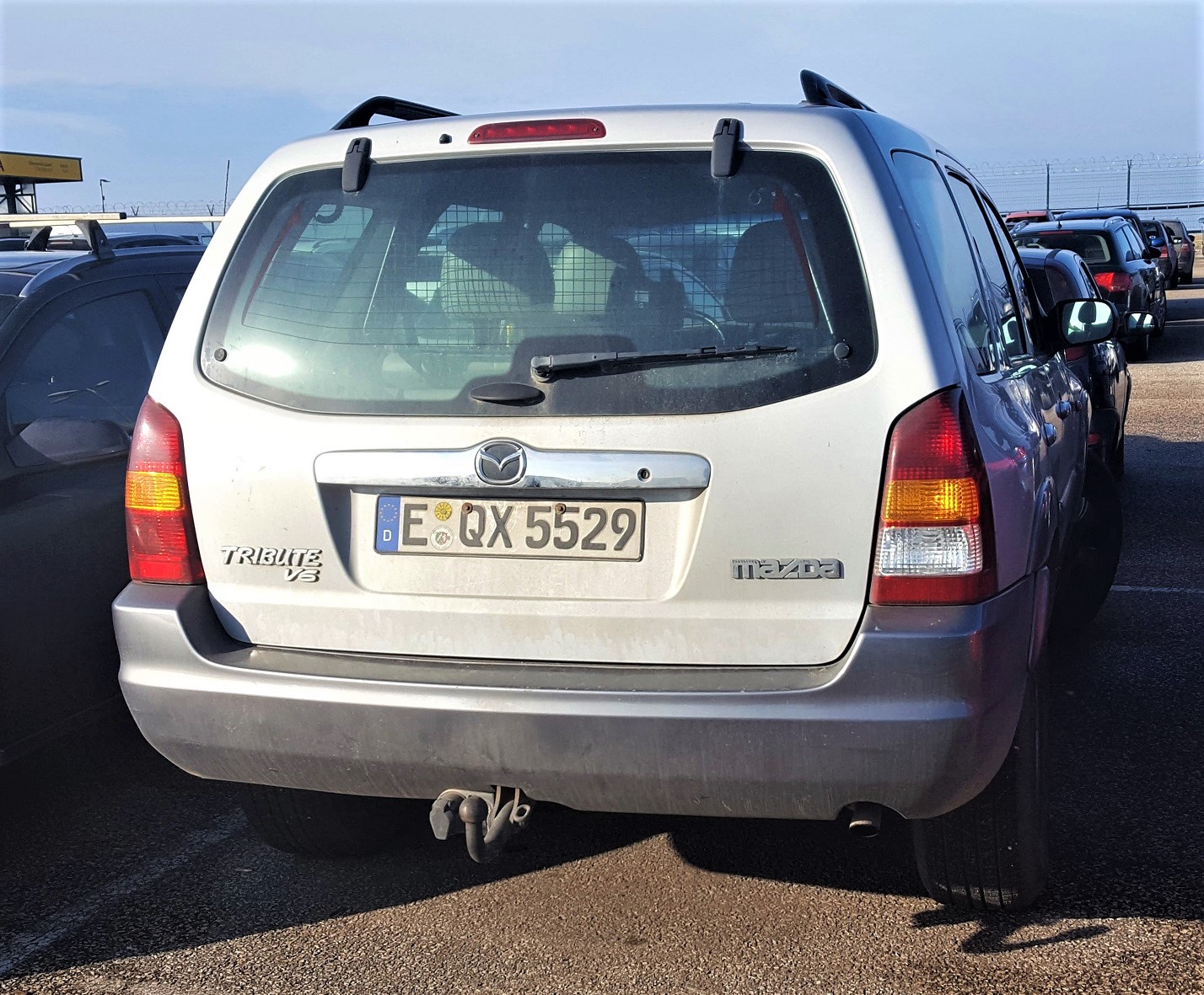 E QX 5529, Mazda Tribute 1st gen (EP; Global-market), 2000–2007 (–2008 for AU-market)