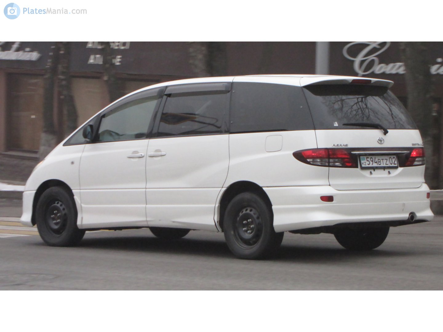 594 BTZ 02, Toyota Estima 