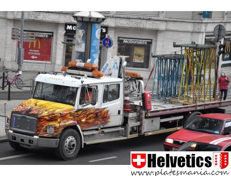 4SF 7366, Freightliner FL-Series