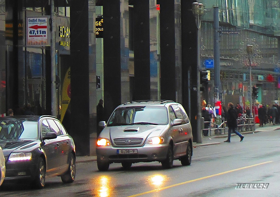 0 58-9, Kia Carnival 