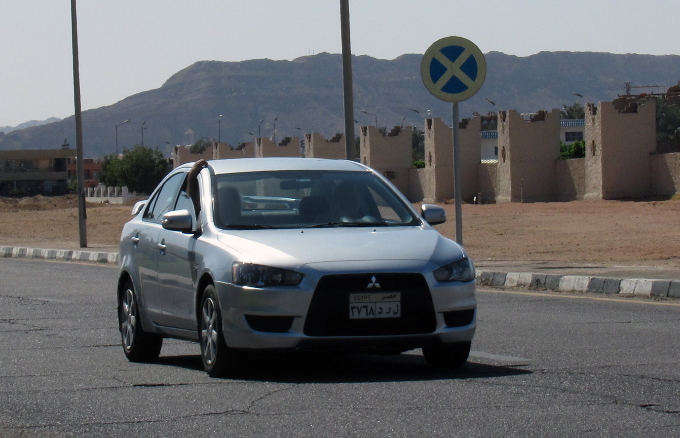 ٣٧٦٨ درل, Mitsubishi Lancer 