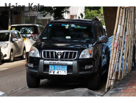 FV 4515, Toyota Land Cruiser Prado