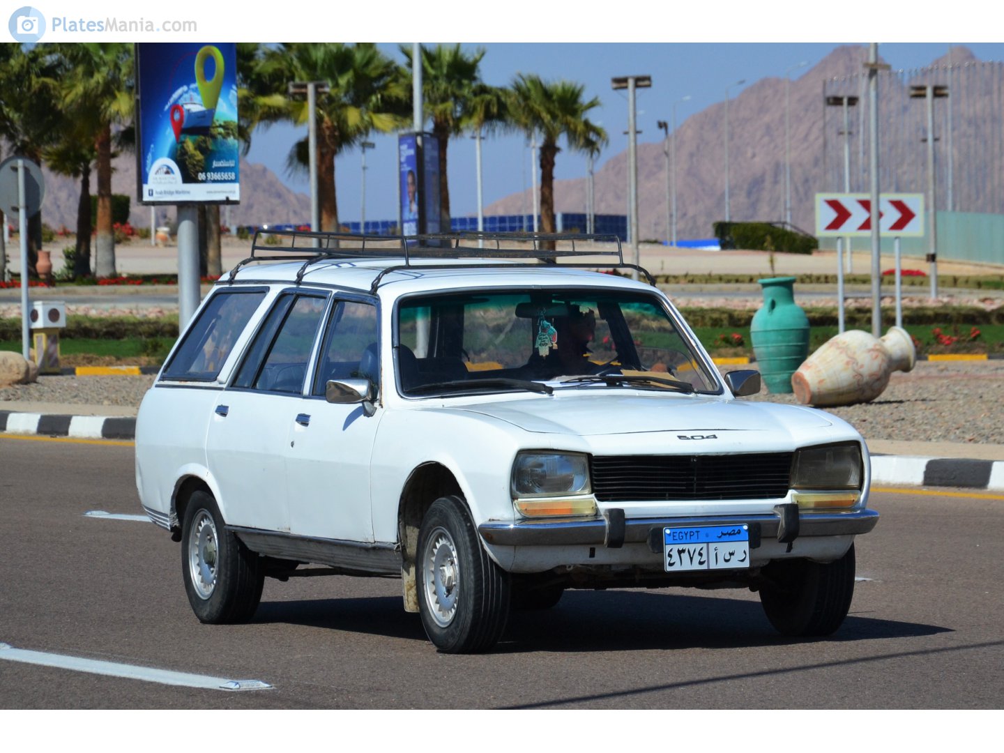 ٤٣٧٤ أسر, Peugeot 504 1st gen Break (E), 1970–1983 (–1999 for LATAM-market, –2006 for African-market)