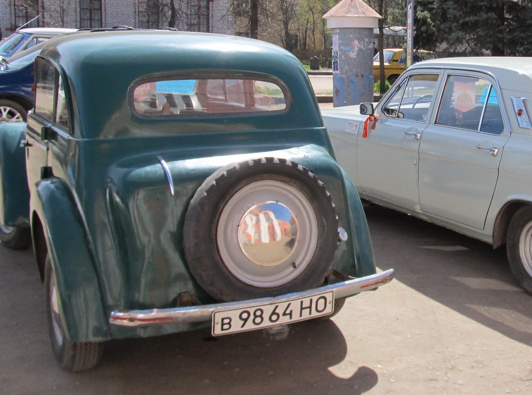 в 9864 НО, Moskvich (AZLK) 400/401 401-420 Sedan, 1954–1956
