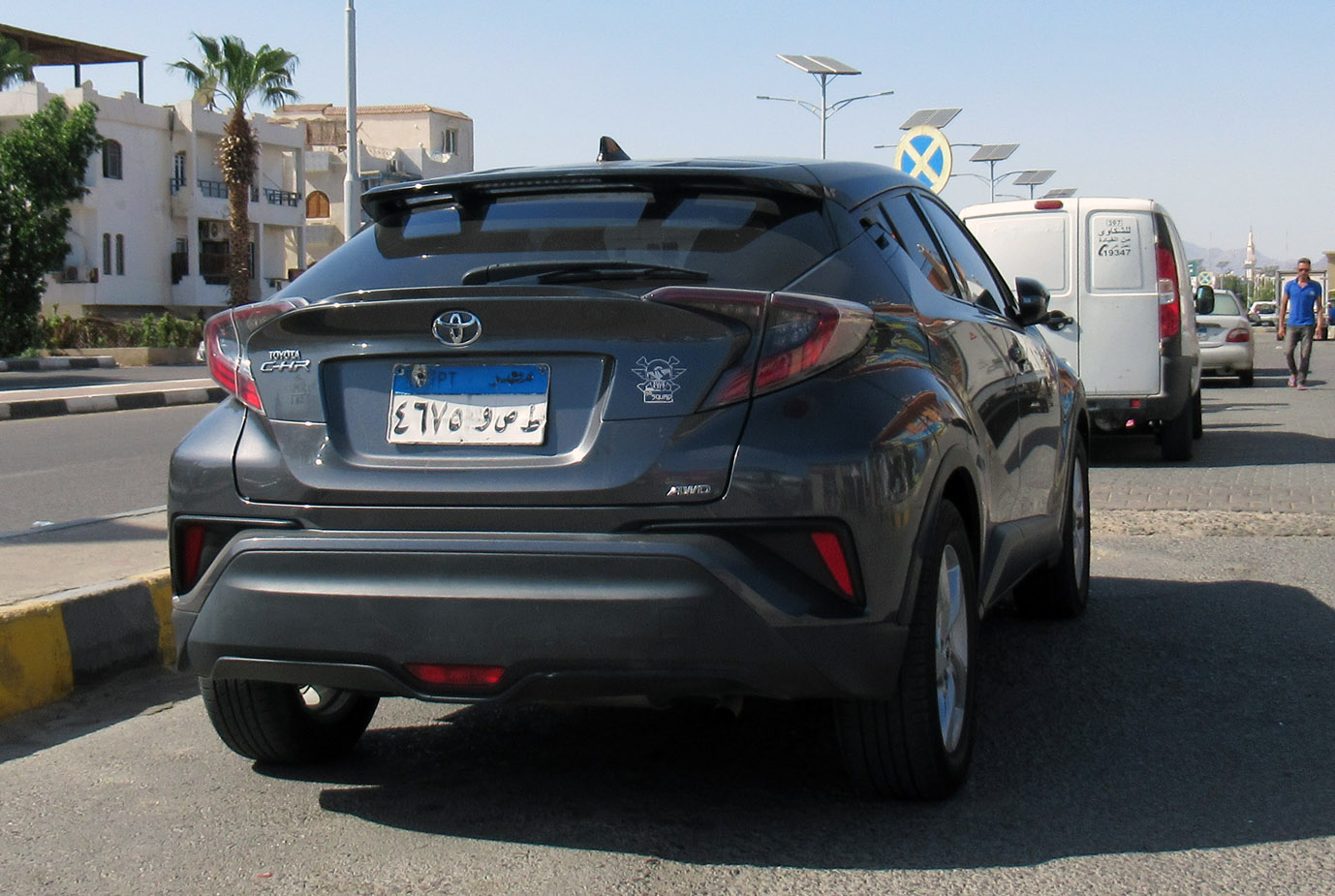 ٤٦٧٥ وصط, Toyota C-HR 1st gen (AX10/AX50), 2016–2023