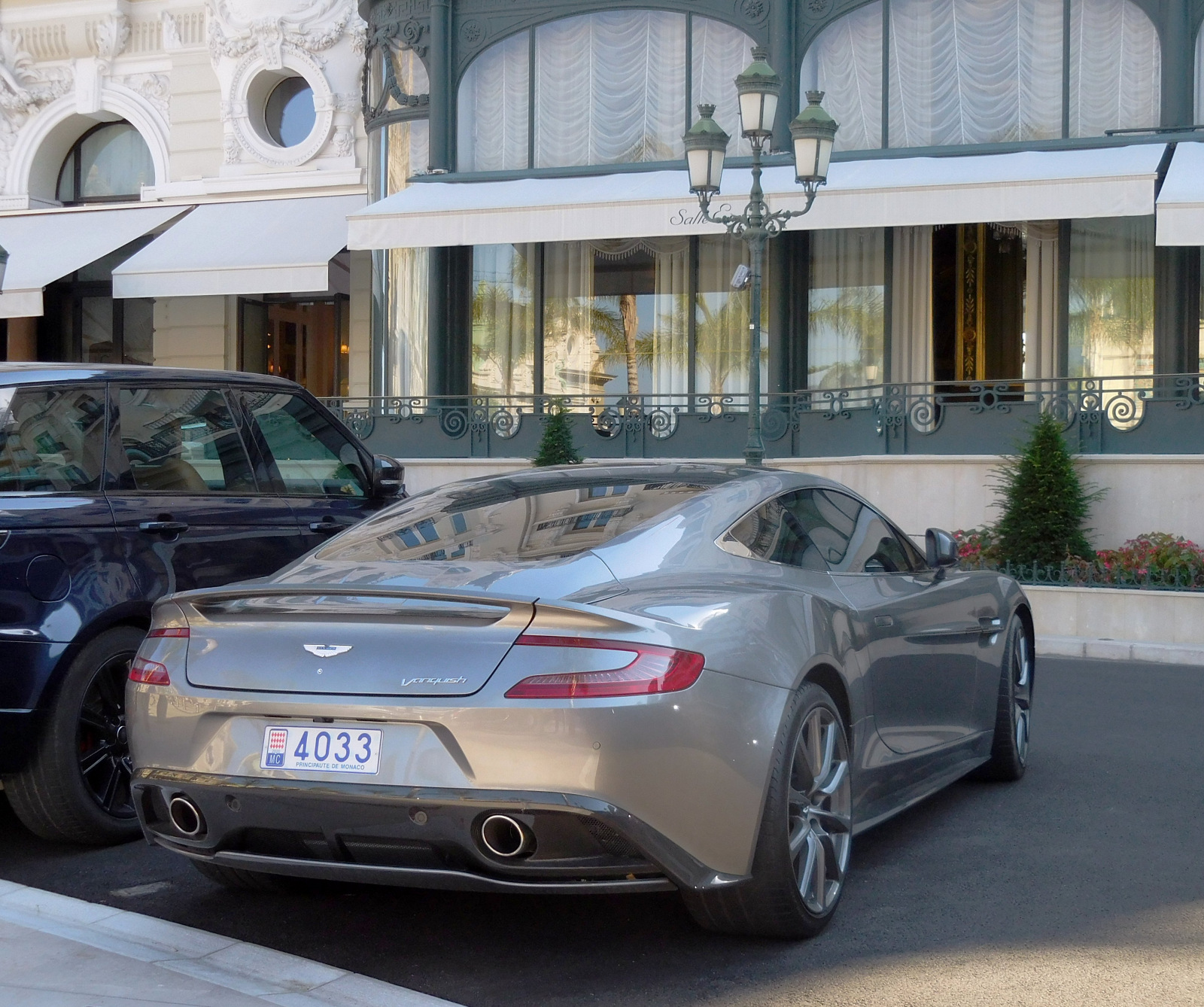 4033, Aston Martin Vanquish 2nd gen, 2012–2018