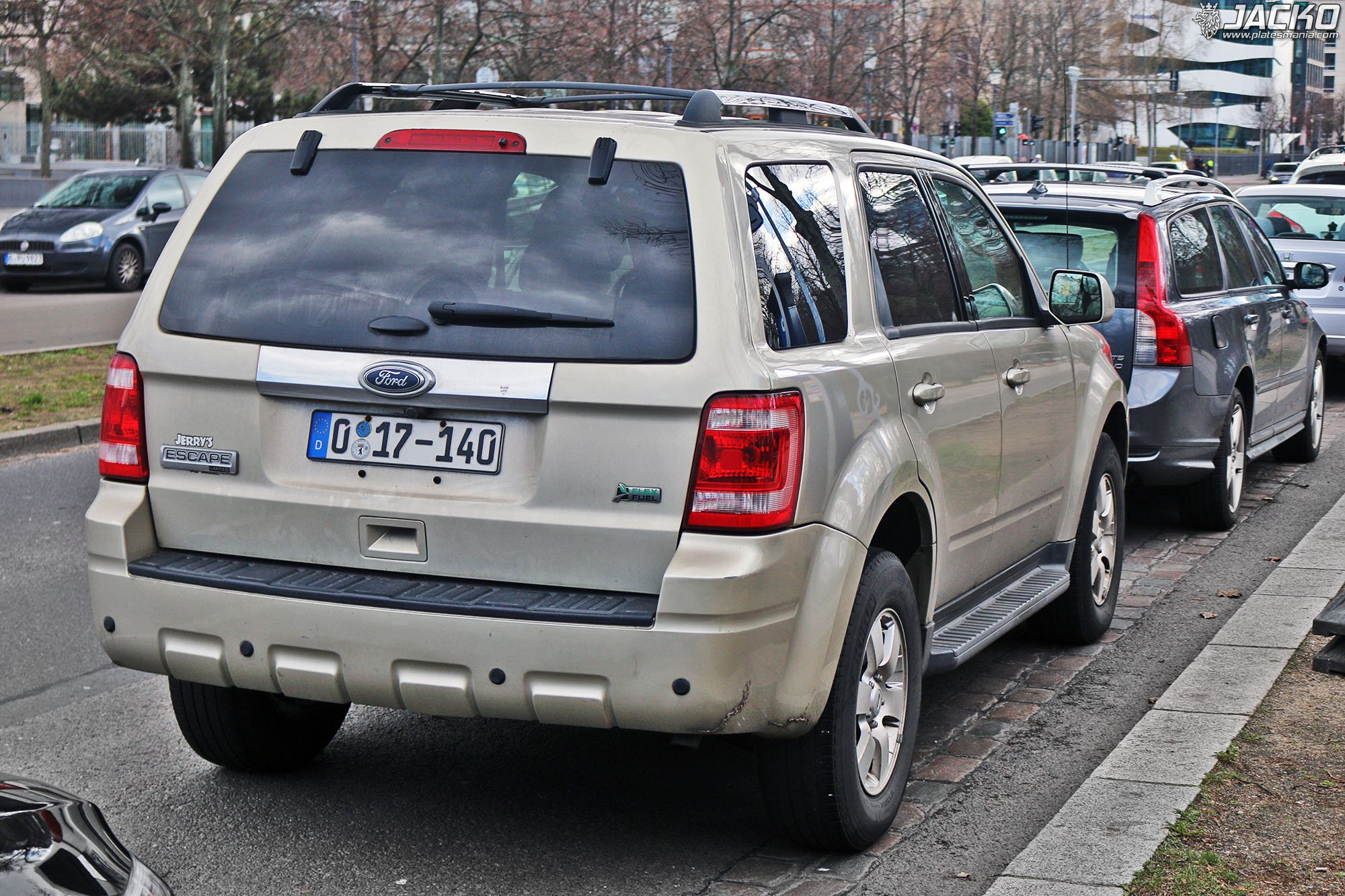0 17-140, Ford Escape 2nd gen (U377), 2007–2012
