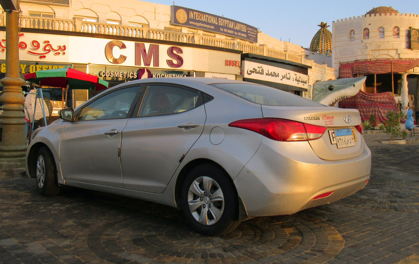 ٩٦١٨ صدم, Hyundai Elantra 