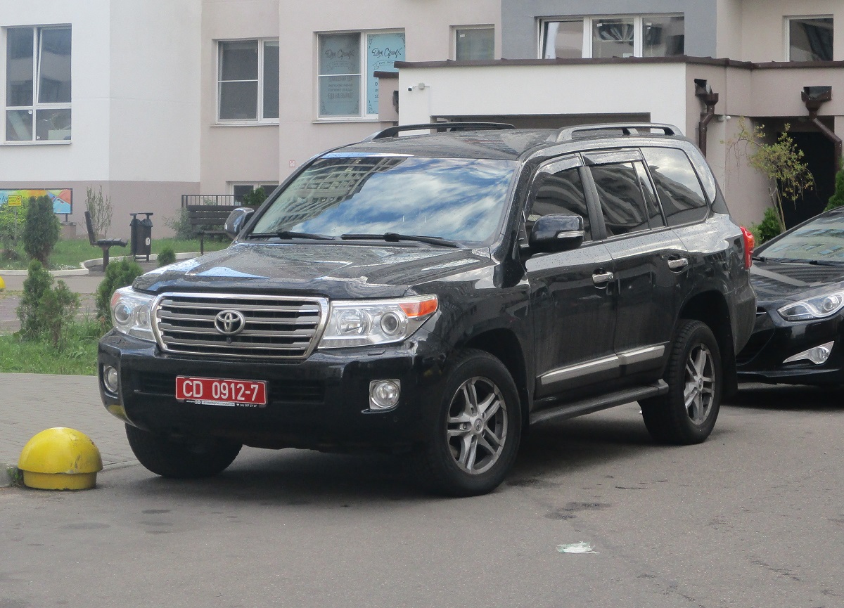 CD 0912-7, Toyota Land Cruiser 200 (J200), 1st facelift, 2011–2015