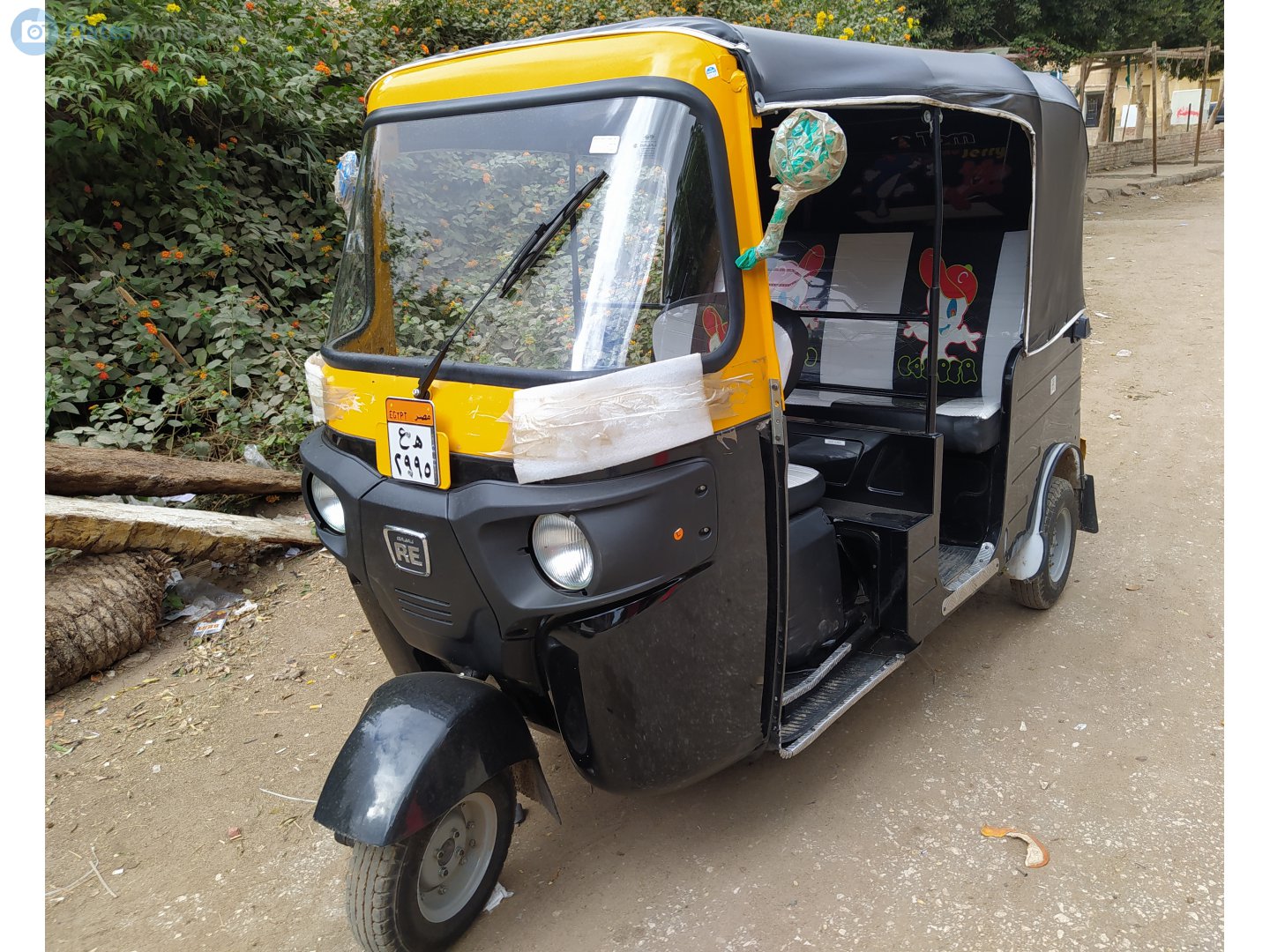 ٢٩٩٥ عھ, Bajaj RE 