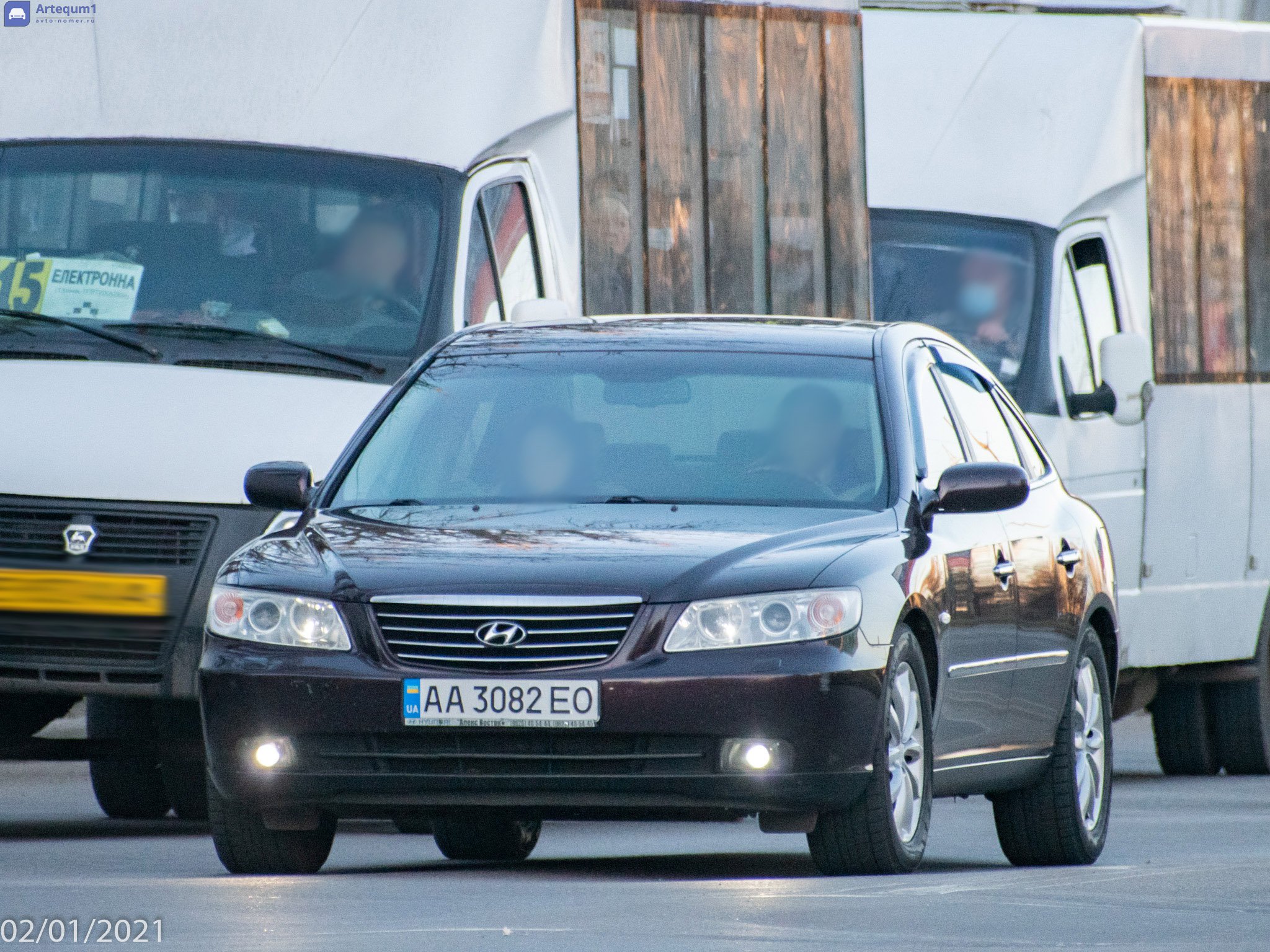 AA 3082 EO, Hyundai Grandeur 