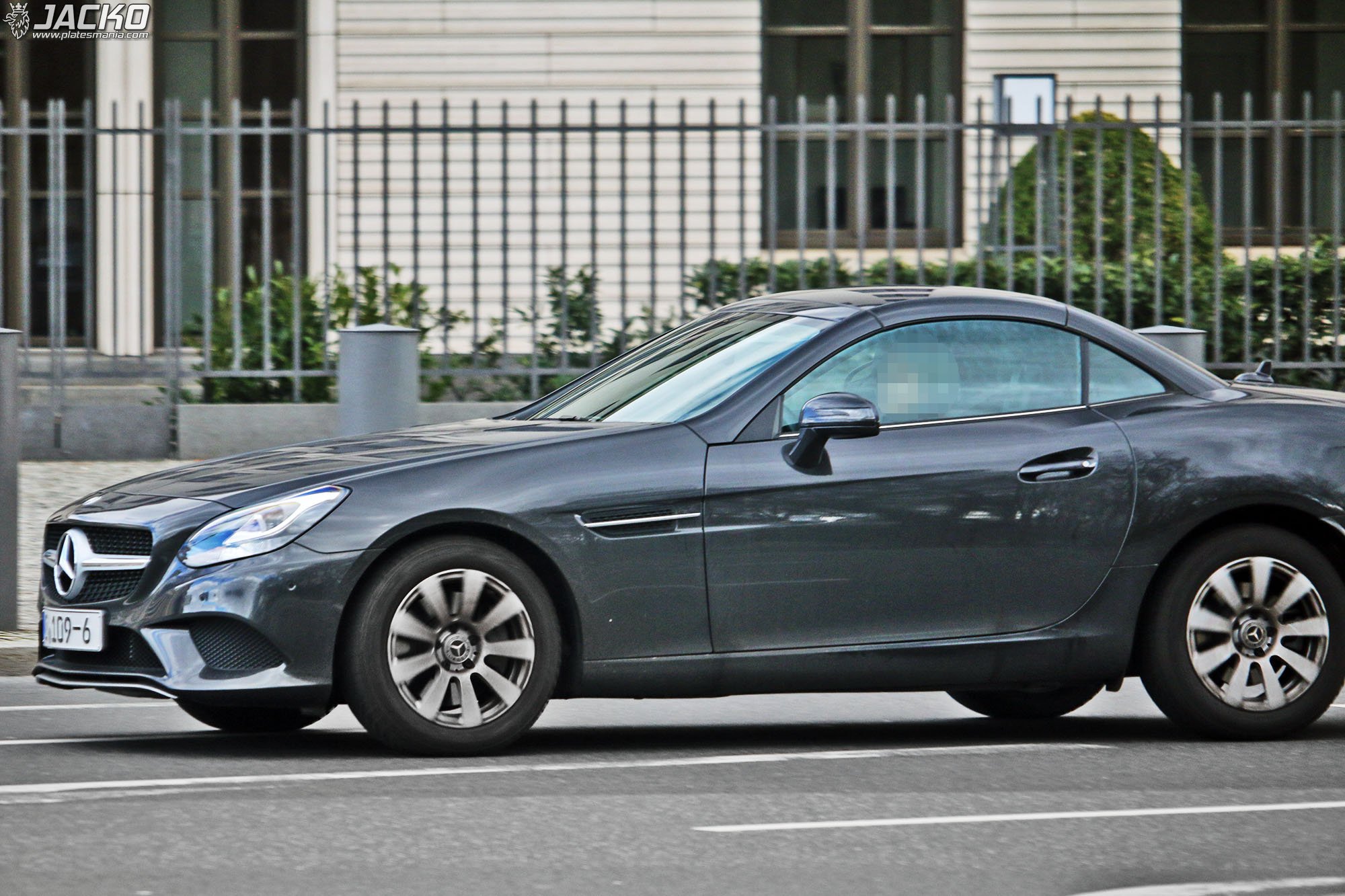 0 109-6, Mercedes-Benz SLC-Klasse 2nd gen (R172), 2016–