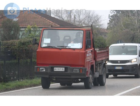 AN 953 BL, Antonelli Falcon