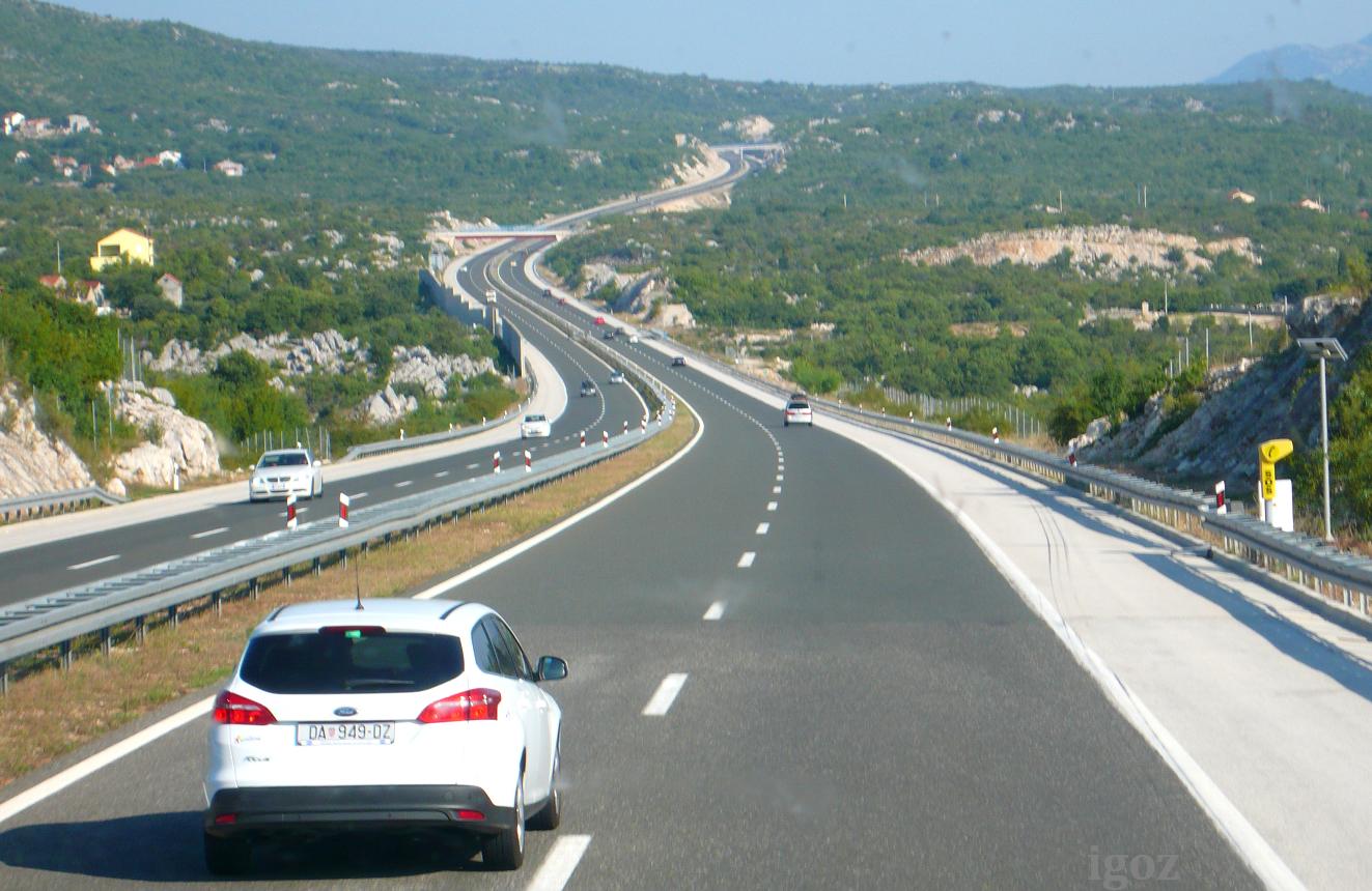 DA 949-DZ, Ford Focus 3rd gen Turnier Wagon (DYB; C346), facelift, 2014–2019