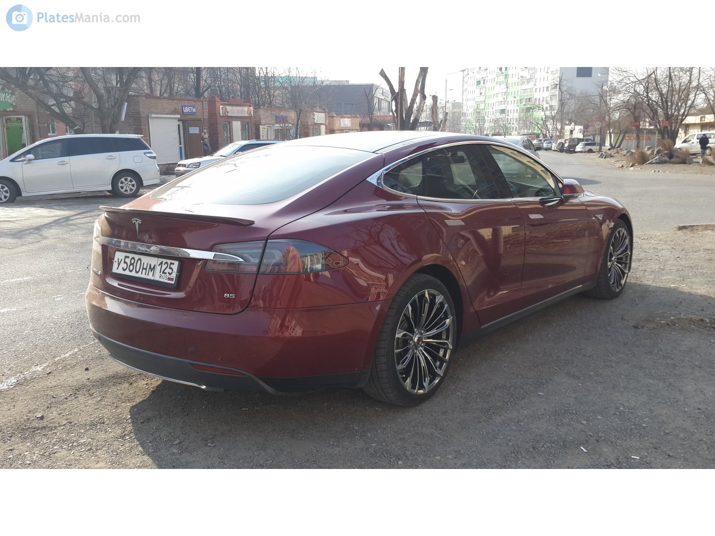 у 580 нм 125, Tesla Model S 1st gen (5YJS), 2012–