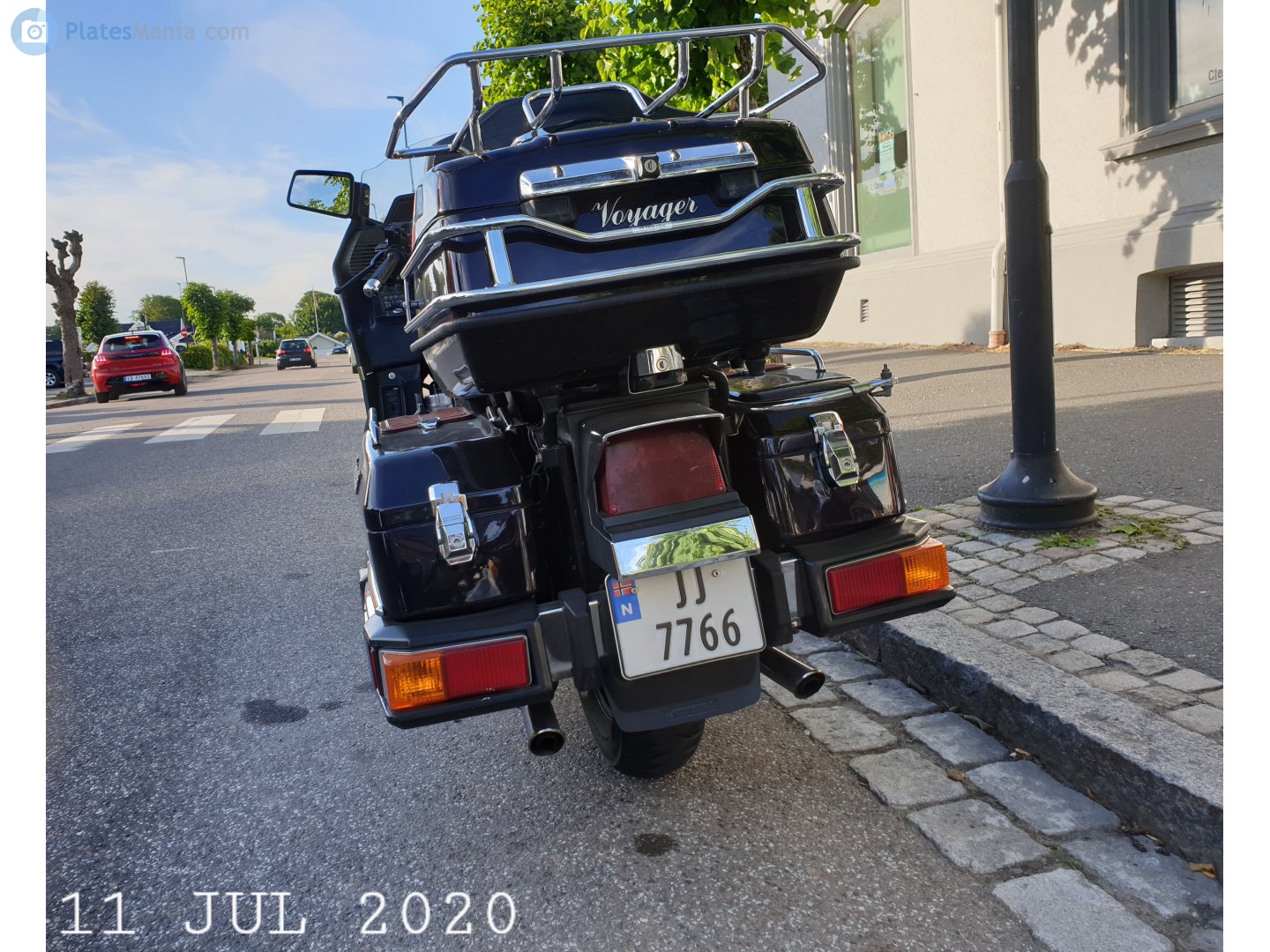 JJ 7766, Kawasaki Voyager 1st gen Voyager 1300 Six (ZN1300), 1983–1989