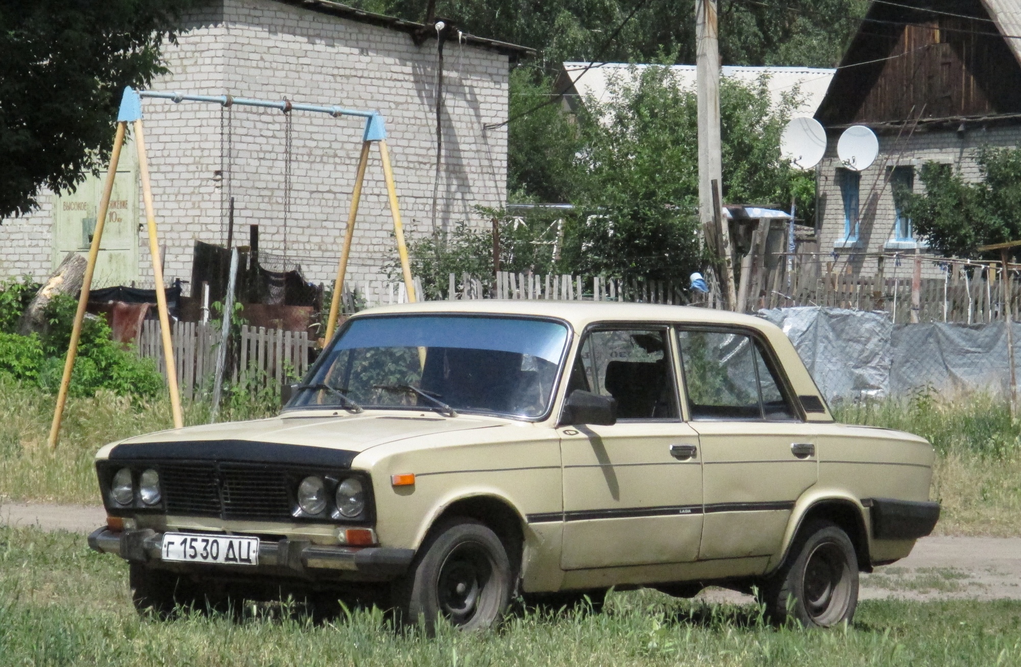 г 1530 ДЦ, Lada (VAZ) 2106 Жигули (1300/ 1500 /1600), 1976–2006