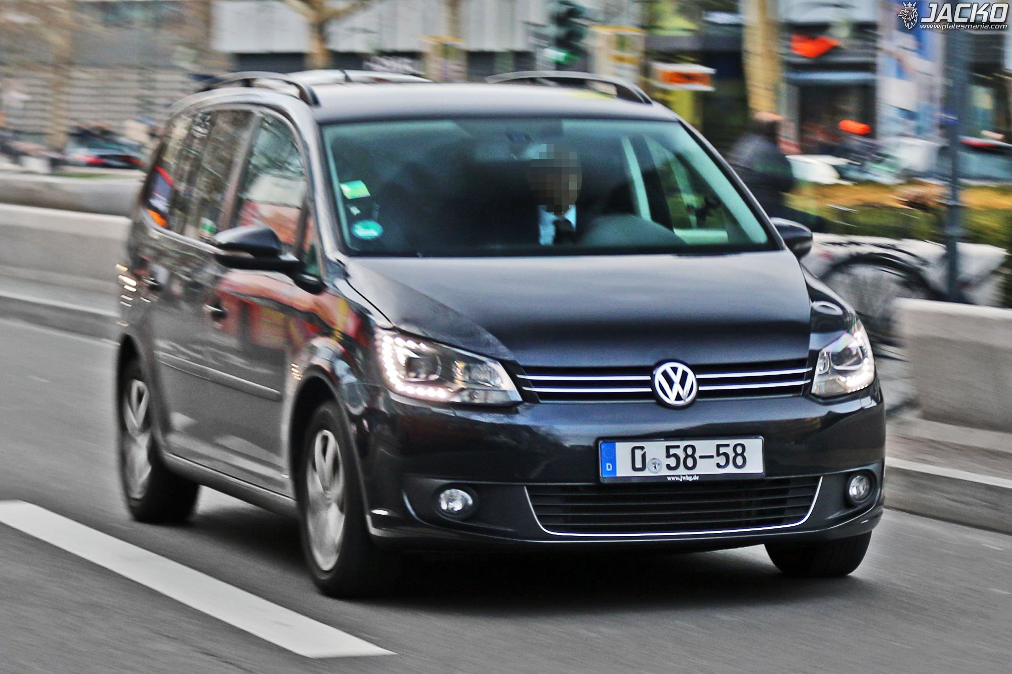 0 58-58, Volkswagen Touran 1st gen (1T3), 2nd facelift, 2010–2015