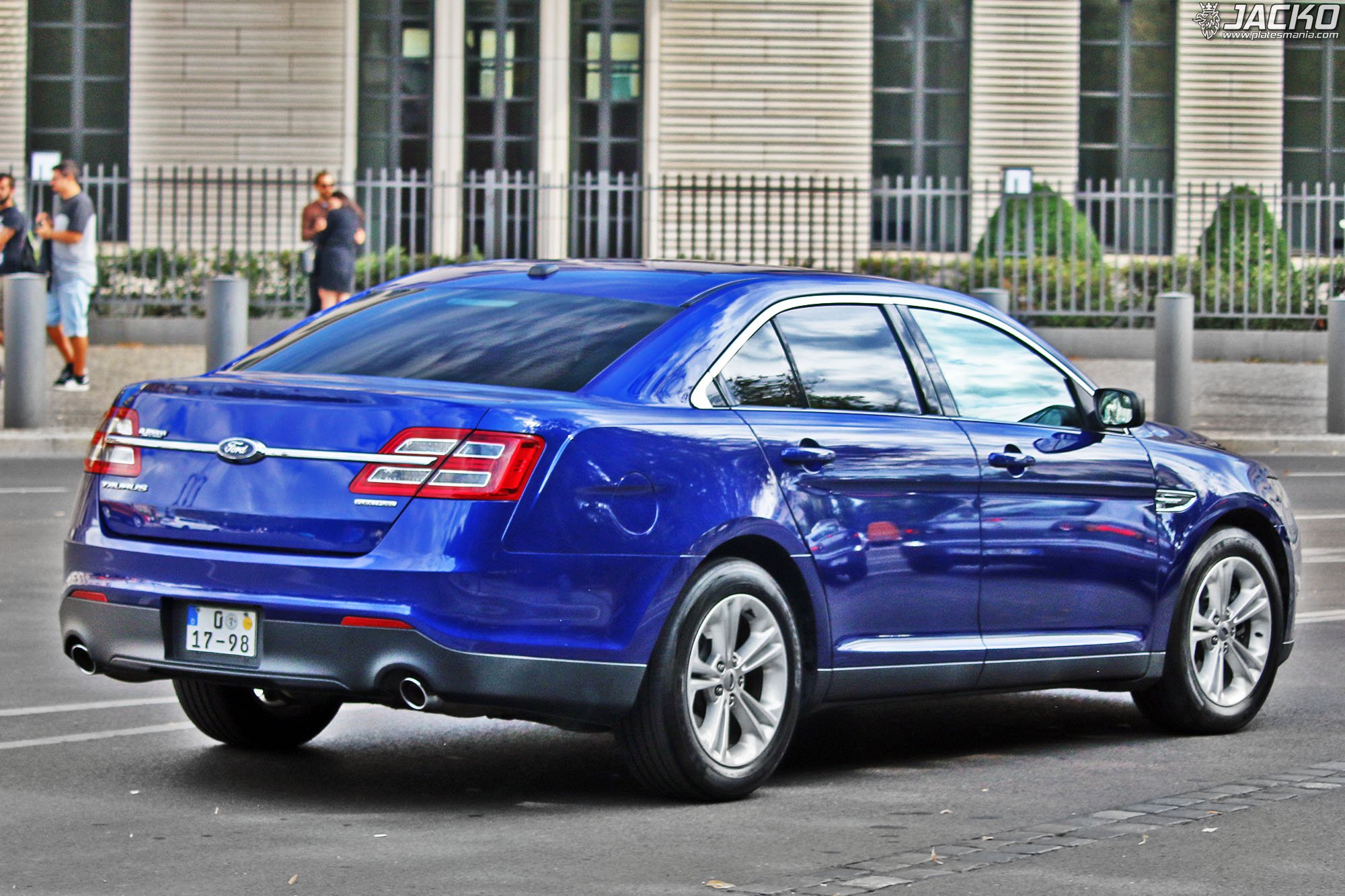0 17-98, Ford Taurus 6th gen (D258), facelift, 2012–2019