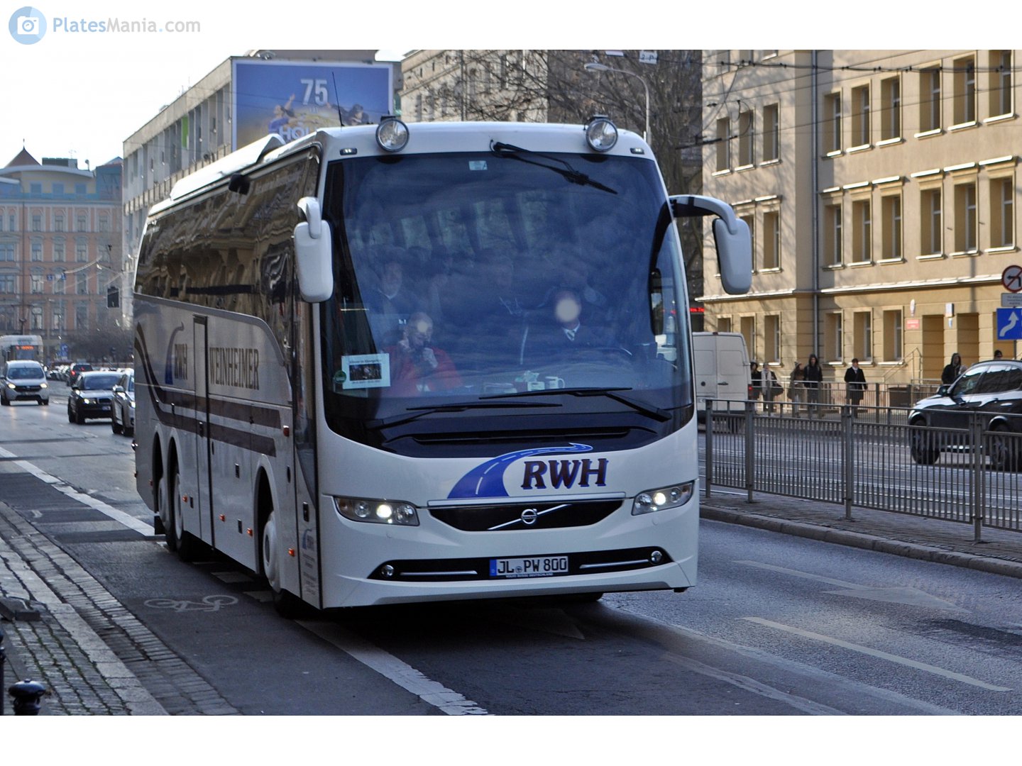 JL PW 800, Volvo 9900 3rd gen 2013–2018