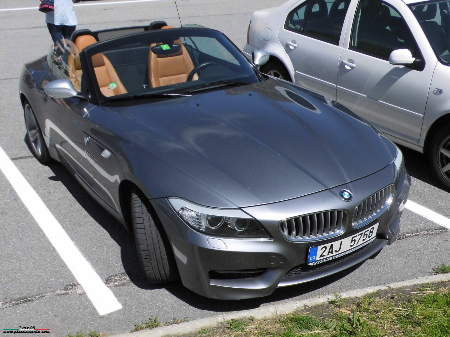 2AJ 5758, BMW Z4 2nd gen (E89), 2009–2016