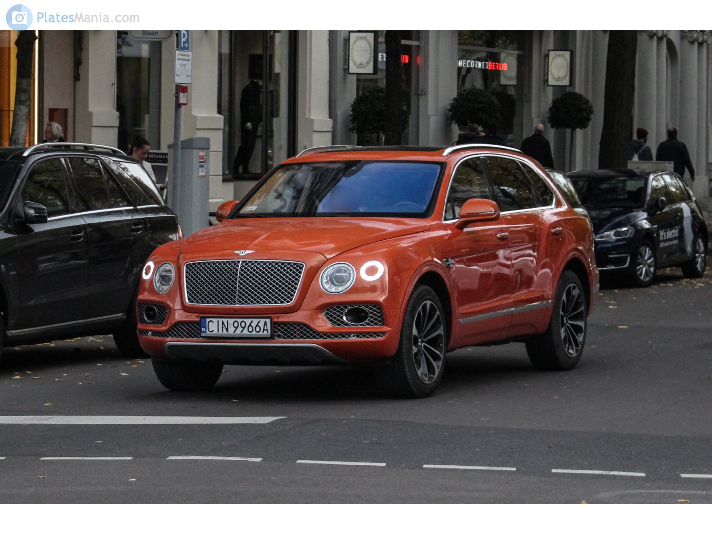 CIN 9966A, Bentley Bentayga 1st gen (PL71), 2016–2020