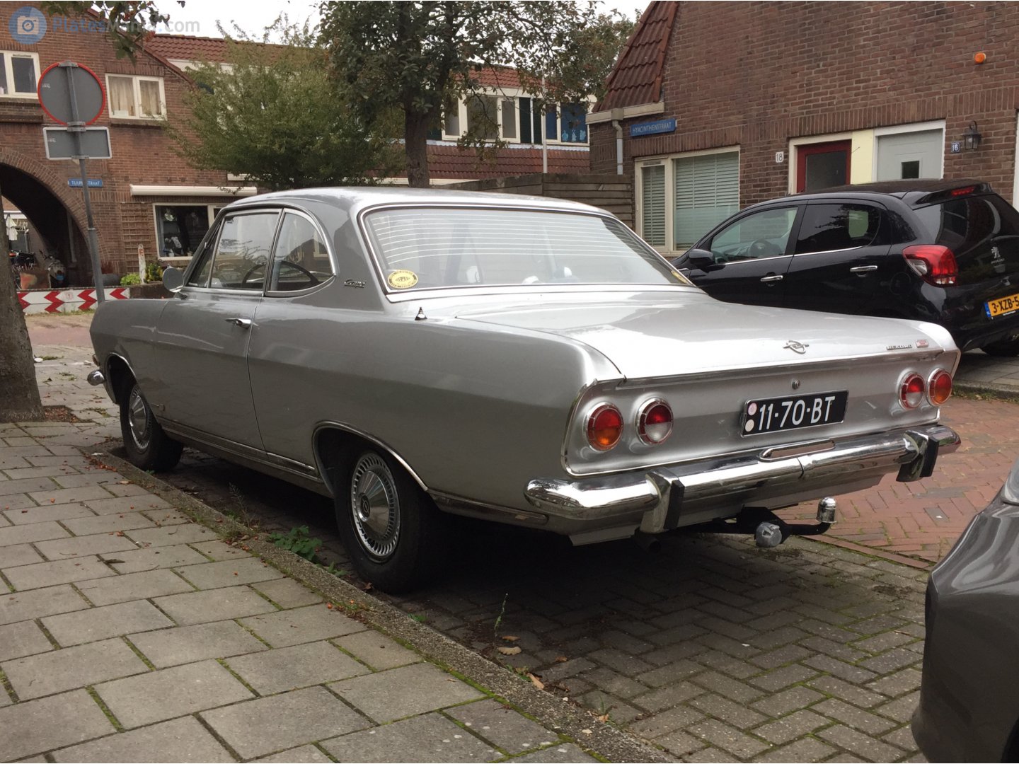 11-70-BT, Opel Rekord 2nd gen Coupé (B), 1965–1966