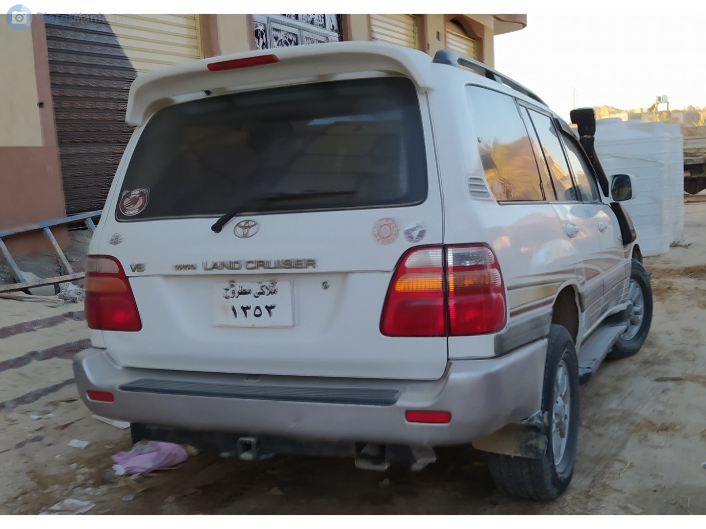 ١٣٥٣, Toyota Land Cruiser 100 (J100), 1998–2007