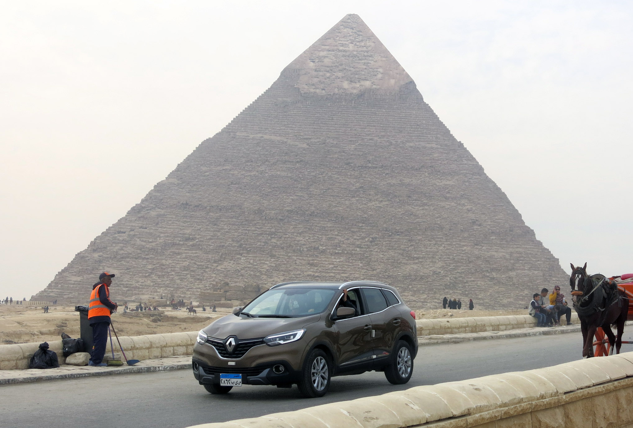 ٢٨٦٢ بىس, Renault Kadjar 1st gen (HFE), 2015–2018