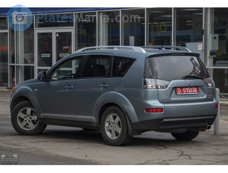 D 015038, Mitsubishi Outlander