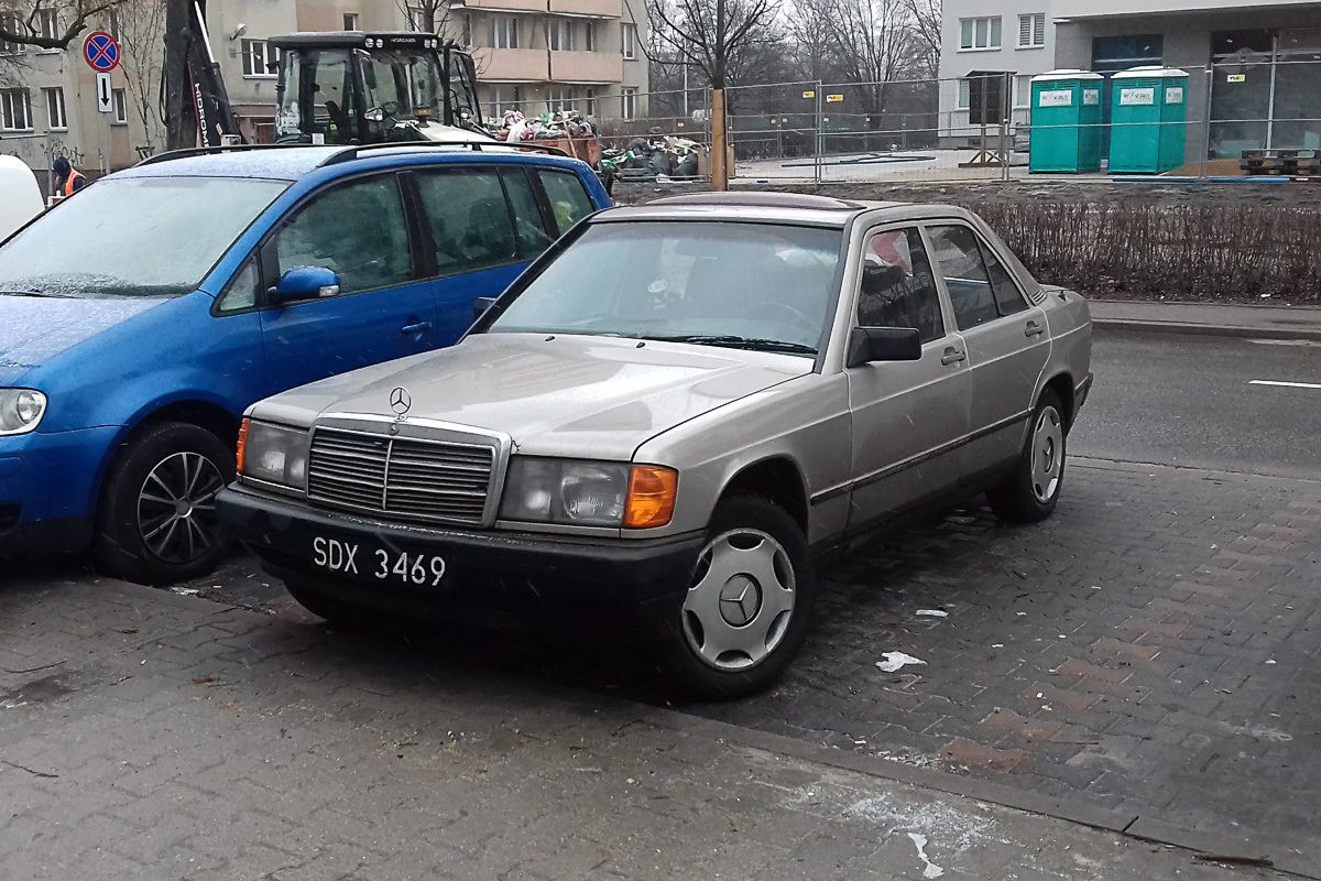 SDX 3469, Mercedes-Benz C-Klasse 190 Sedan (W201), 1982–1993