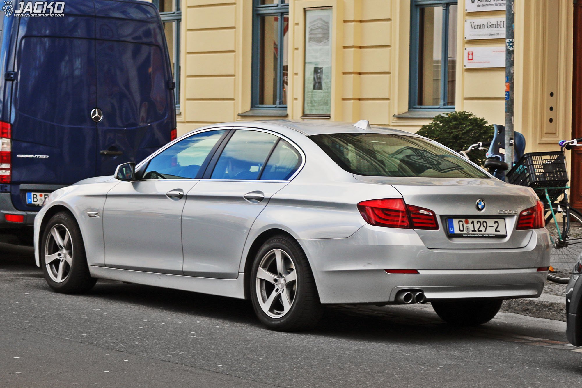 0 129-2, BMW 5 Series 6th gen Sedan (F10/F18), 2010–2017