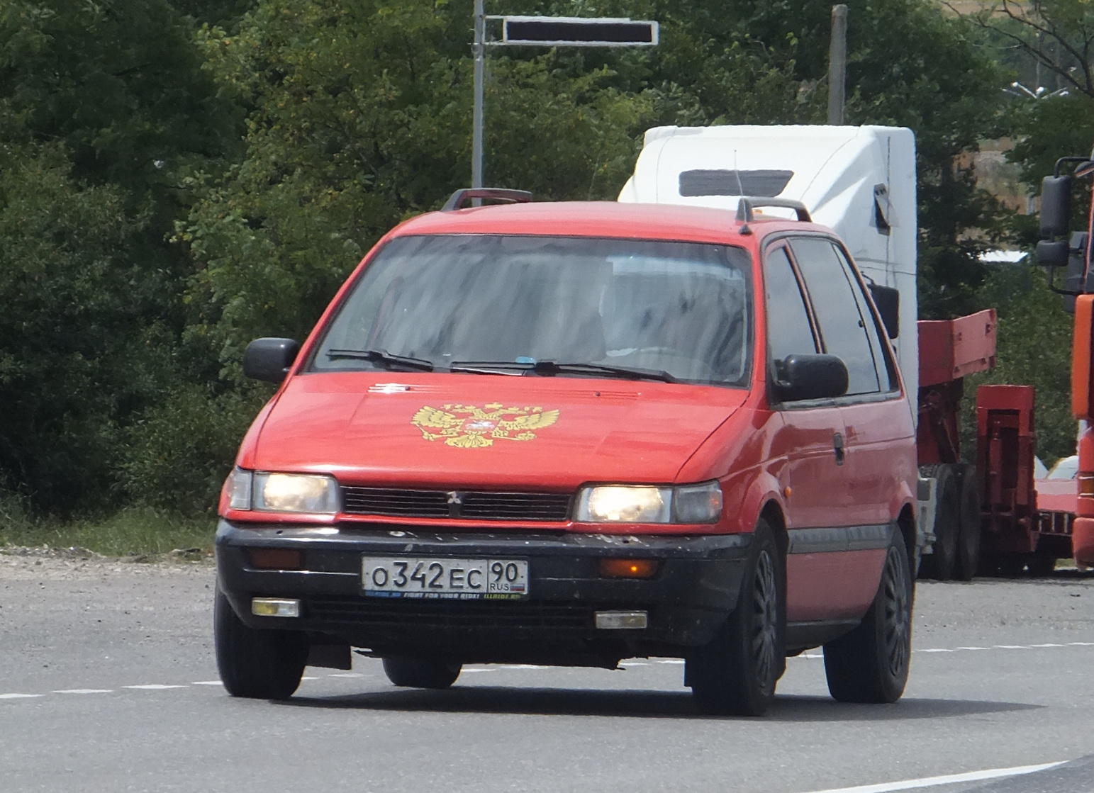 о 342 ес 90, Mitsubishi Space Runner 1st gen (N10/N20) 1991–1997