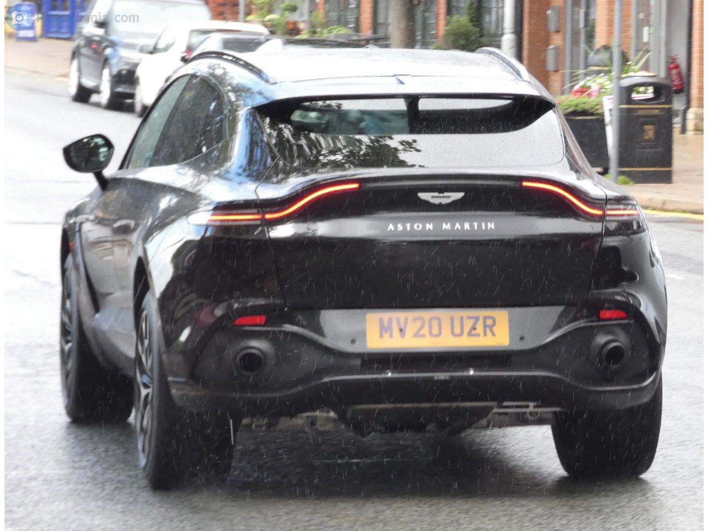 MV20UZR, Aston Martin DBX DBX, 2020–2024