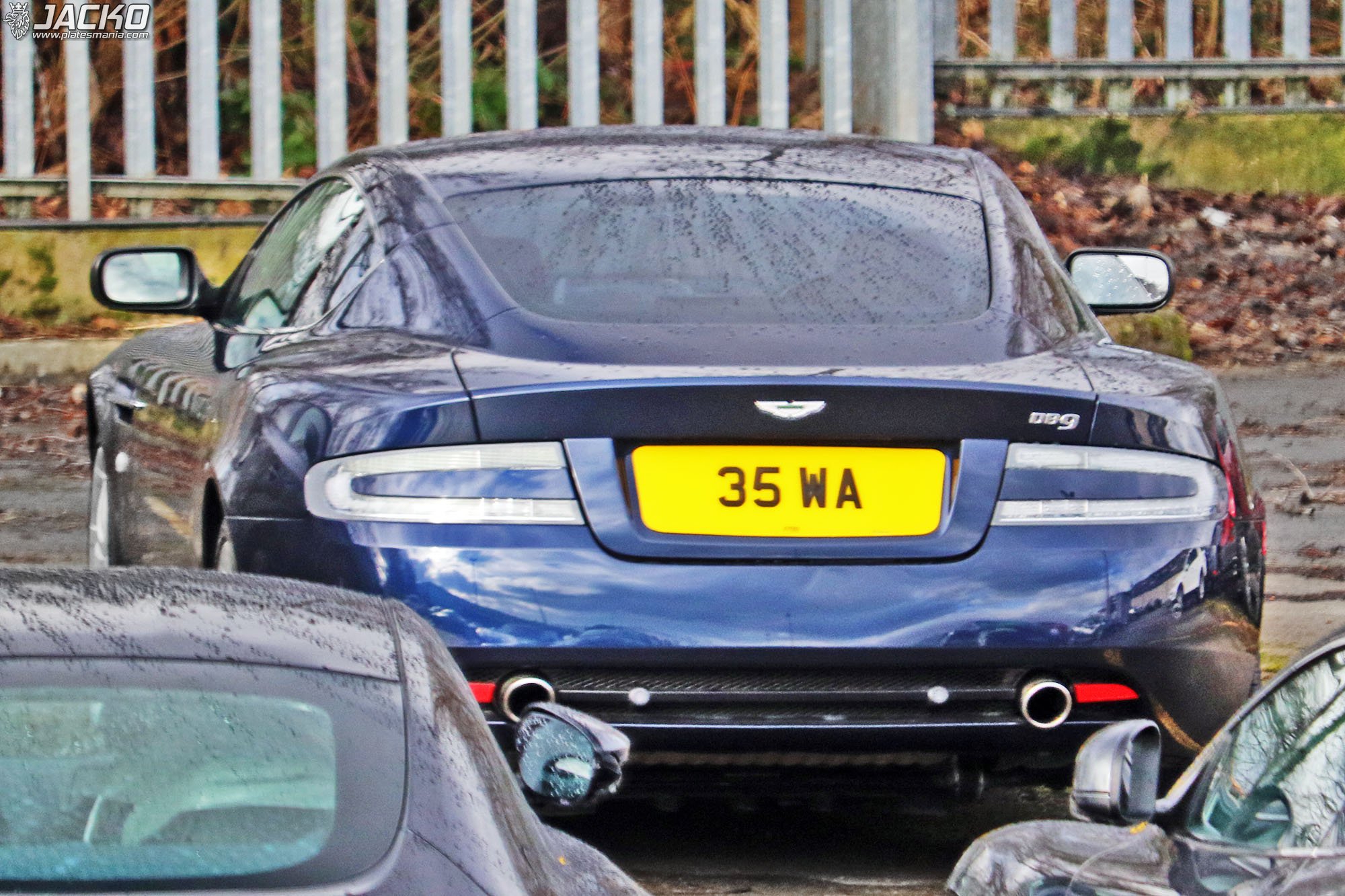 35WA, Aston Martin DB9 Coupé (VH300), 2004–2012