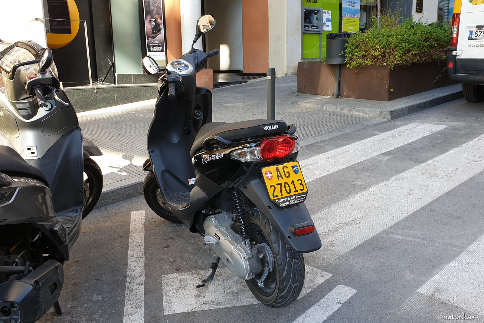 AG 27013, Yamaha Neo's 