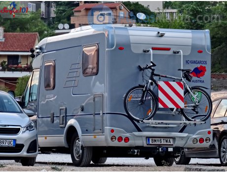BM 6 TWA, Hymer Van