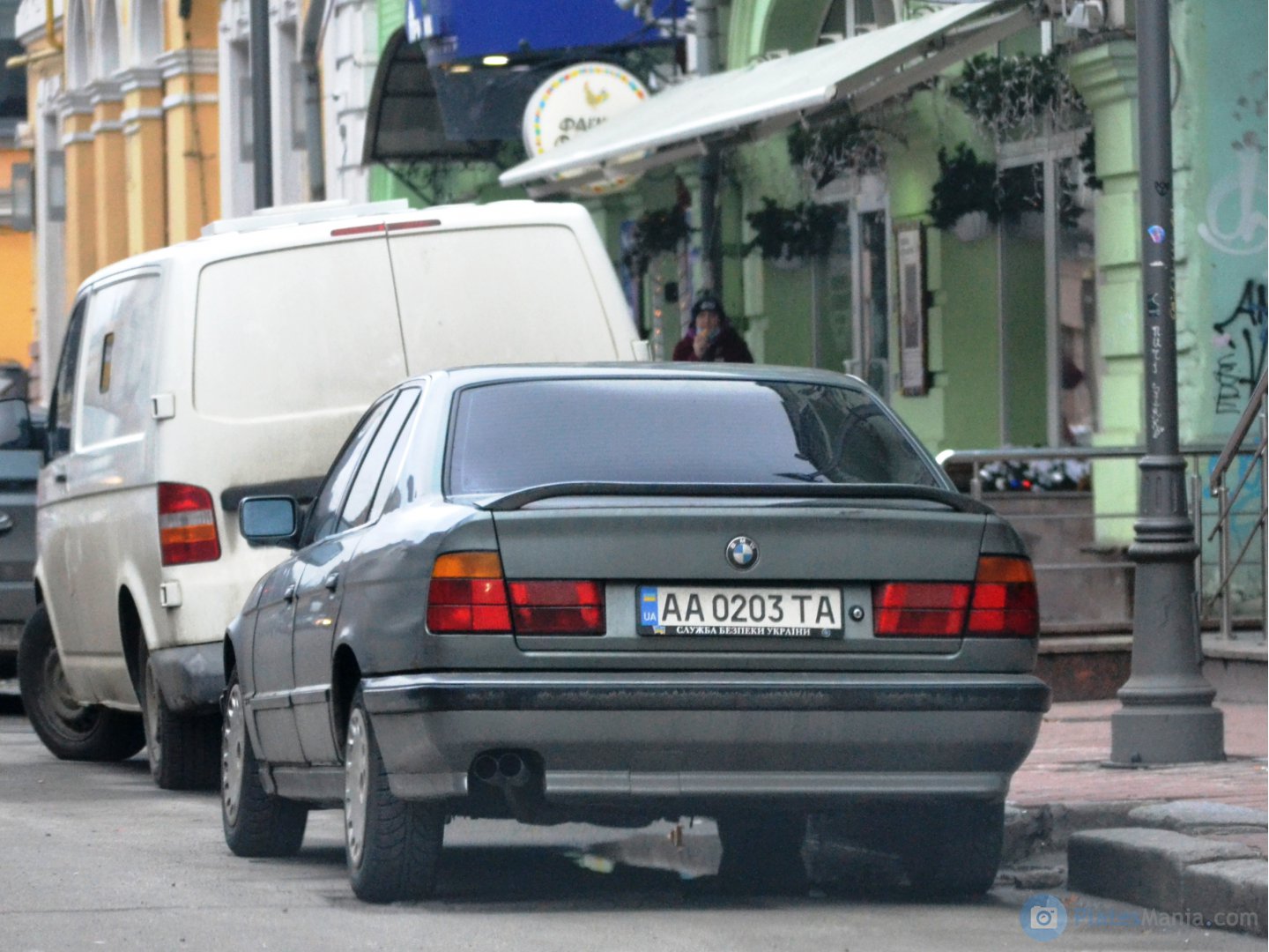 AA 0203 TA, BMW 5 Series 3rd gen Sedan (E34), 1988–1995