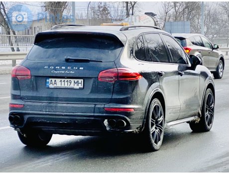 AA 1119 MH, Porsche Cayenne