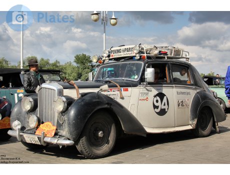 品川 302 す 8380, Bentley R-Type