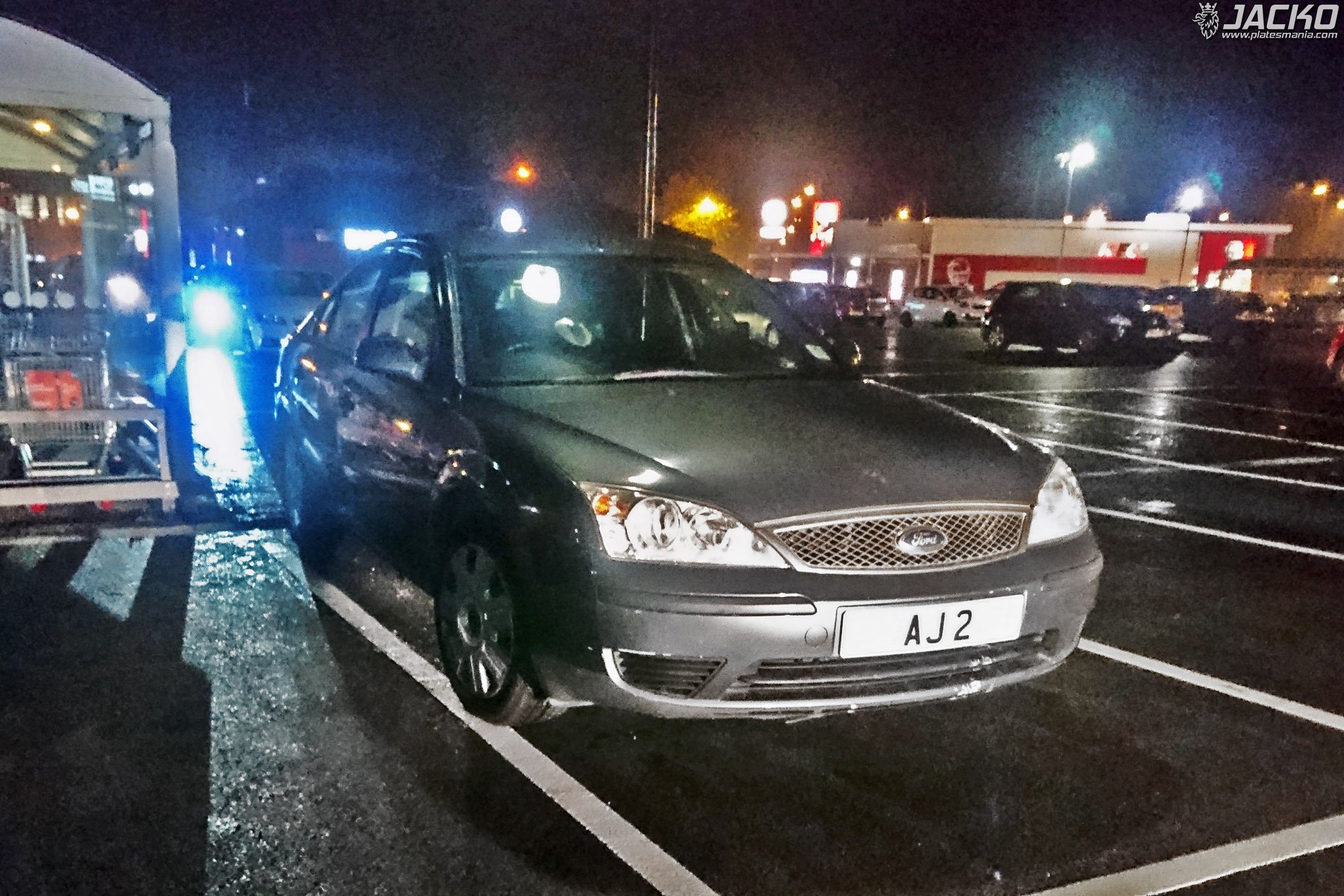 AJ2, Ford Mondeo 2nd gen Sedan/Liftback (Mk3; CD132), 2000–2007