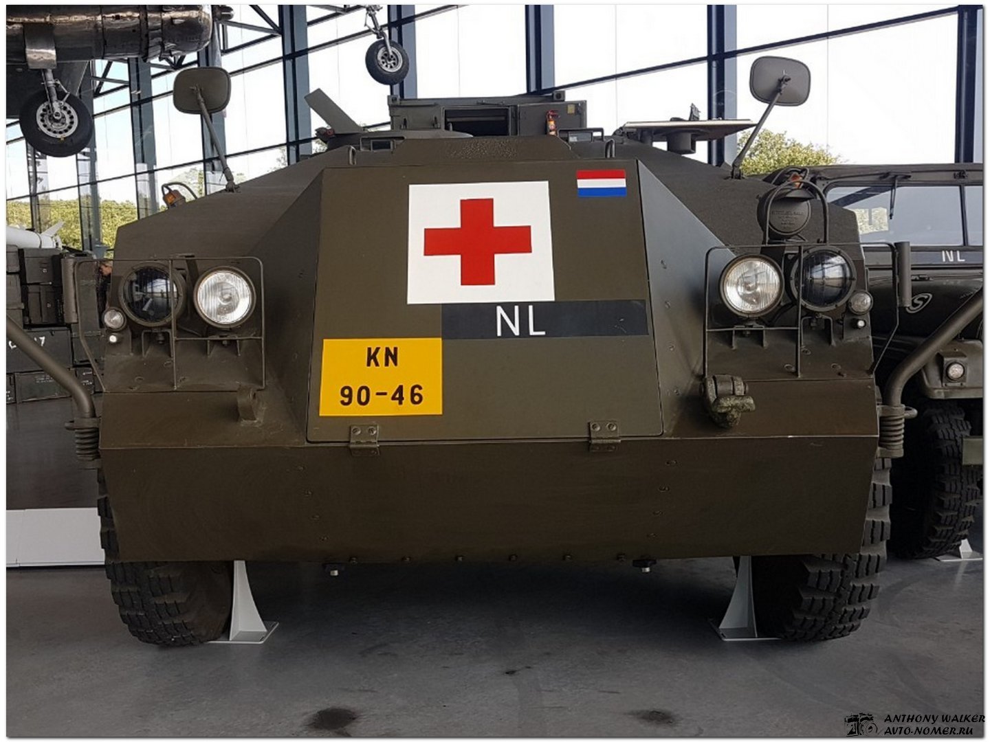 KN-90-46, DAF YP-408 