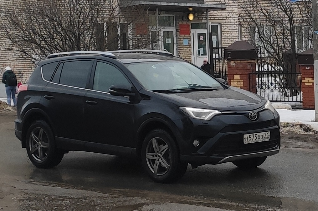 н 575 хв 71, Toyota RAV4 