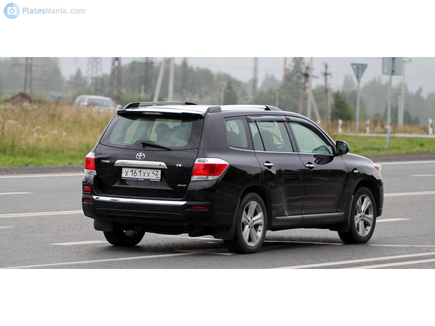 х 161 хх 42, Toyota Highlander 