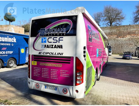 FR 826 XW, Volvo 9700