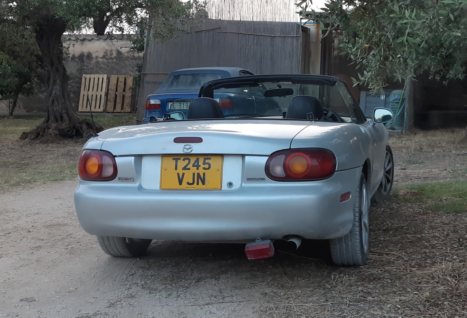 T245VJN, Mazda Roadster 1st gen (NB), 1998–2005