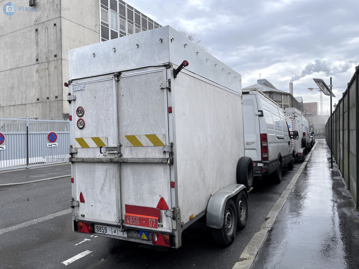 4856-07, Saris Box Trailer 