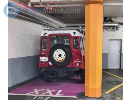 FR 189115, Land Rover Defender